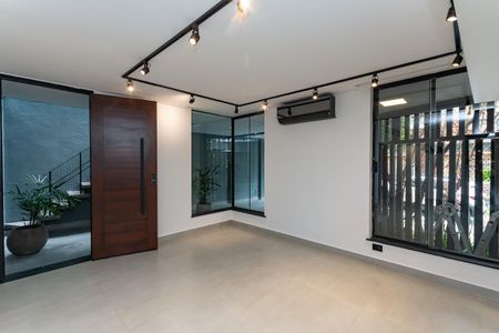 Sala de casa para alugar com 3 quartos, 240m² em Perdizes, São Paulo