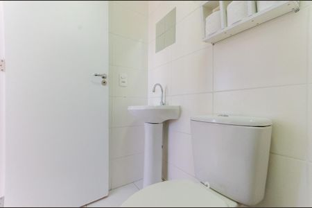 Apartamento para alugar com 36m², 2 quartos e sem vaga Apartamento para alugar com 36m², 2 quartos e sem vagaBanheiro