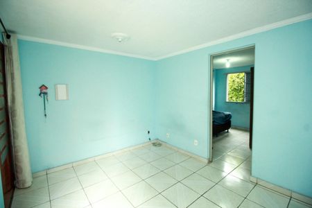 Sala de apartamento para alugar com 2 quartos, 50m² em Jardim Santo André Cdhu, Santo André