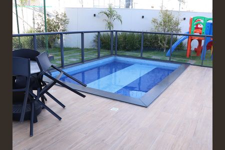 Apartamento para alugar com 62m², 2 quartos e 1 vagaÁrea comum - Piscina