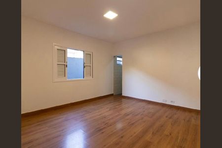 Casa para alugar com 2 quartos, 270m² em Vila Amalia (Zona Leste), São Paulo