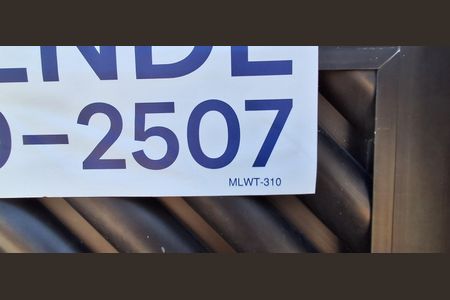 Casa à venda com 335m², 5 quartos e 6 vagasCódigo plaquinha MLWT-310