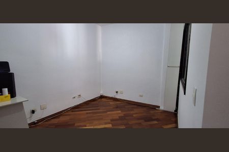 Casa à venda com 335m², 5 quartos e 6 vagasEscritório 