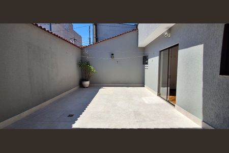 Casa à venda com 335m², 5 quartos e 6 vagasQuintal