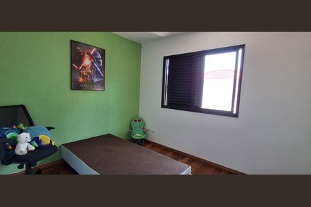 Casa à venda com 335m², 5 quartos e 6 vagasSuíte 2