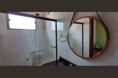 Casa à venda com 335m², 5 quartos e 6 vagasSuíte 2