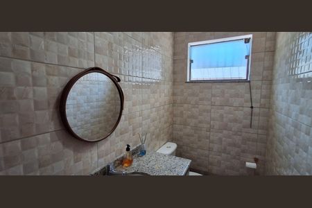 Casa à venda com 335m², 5 quartos e 6 vagasLavabo 