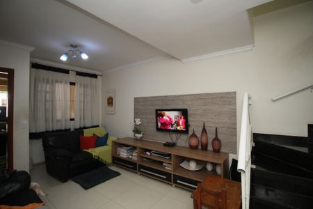 Casa à venda com 66m², 3 quartos e 1 vagaSala