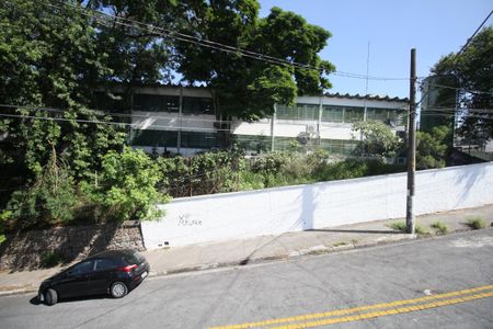 Casa à venda com 66m², 3 quartos e 1 vagaVista 