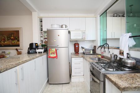 Casa à venda com 66m², 3 quartos e 1 vagaCozinha