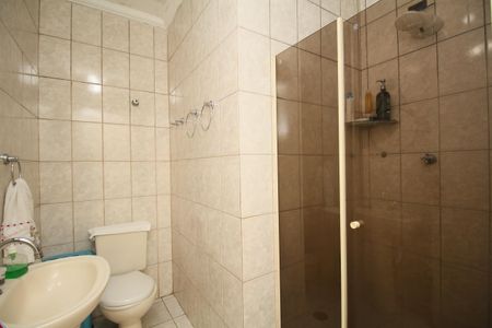 Casa à venda com 66m², 3 quartos e 1 vagaBanheiro