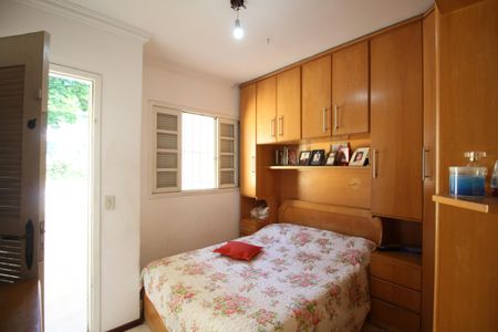 Quarto 1 de casa à venda com 3 quartos, 66m² em Jardim Oliveiras, Taboão da Serra