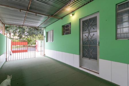 Casa à venda com 250m², 2 quartos e 4 vagas Casa à venda com 250m², 2 quartos e 4 vagasÁrea externa