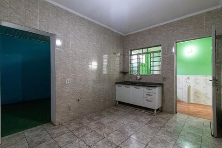 Casa à venda com 250m², 2 quartos e 4 vagas Casa à venda com 250m², 2 quartos e 4 vagasCozinha