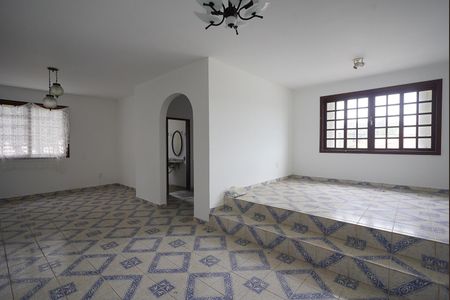 Casa para alugar com 350m², 7 quartos e 4 vagasSala