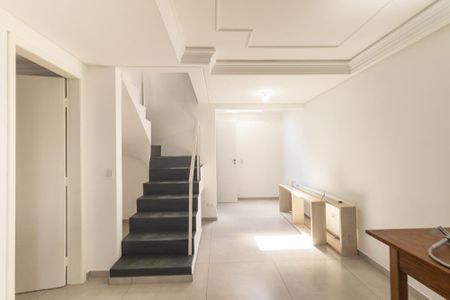 Casa para alugar com 80m², 3 quartos e 1 vaga Casa para alugar com 80m², 3 quartos e 1 vagaSala