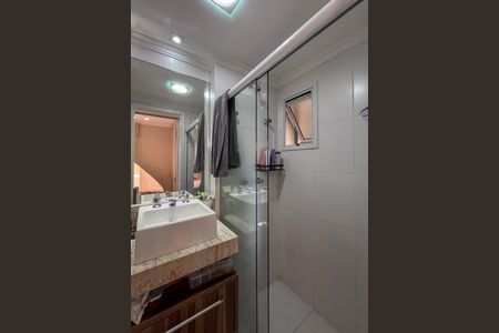 Apartamento à venda com 74m², 3 quartos e 2 vagasBanheiro da Suíte