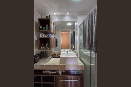 Apartamento à venda com 74m², 3 quartos e 2 vagasBanheiro da Suíte