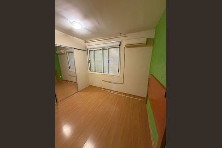 Quarto 1 de apartamento para alugar com 2 quartos, 75m² em Teresópolis, Porto Alegre