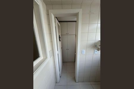 Área de serviço de apartamento para alugar com 2 quartos, 75m² em Teresópolis, Porto Alegre