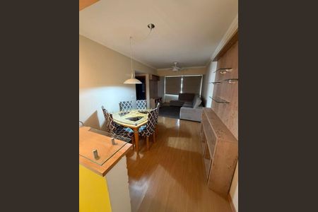 Sala de apartamento para alugar com 2 quartos, 75m² em Teresópolis, Porto Alegre