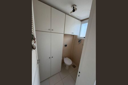 Área de serviço de apartamento para alugar com 2 quartos, 75m² em Teresópolis, Porto Alegre