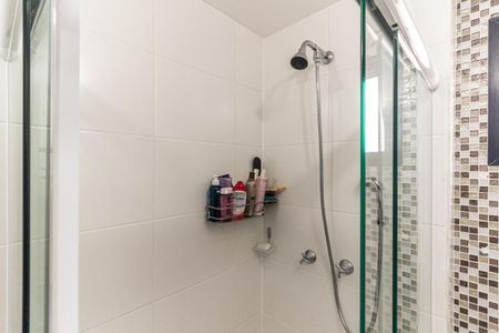 Apartamento à venda com 54m², 2 quartos e 1 vaga Apartamento à venda com 54m², 2 quartos e 1 vagaBanheiro