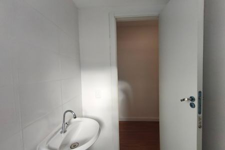 Banheiro de apartamento à venda com 2 quartos, 47m² em Vila Palacios, Campinas