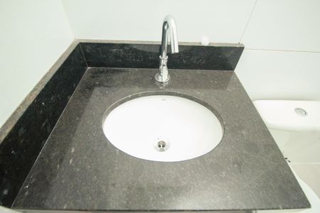 Apartamento à venda com 41m², 2 quartos e 1 vaga Apartamento à venda com 41m², 2 quartos e 1 vagaBanheiro