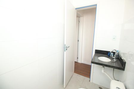 Apartamento à venda com 41m², 2 quartos e 1 vaga Apartamento à venda com 41m², 2 quartos e 1 vagaBanheiro