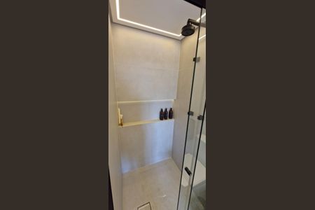 Apartamento à venda com 81m², 3 quartos e 2 vagasBanheiro