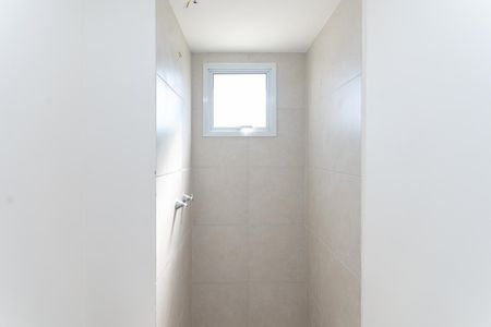 Apartamento à venda com 42m², 2 quartos e sem vaga Apartamento à venda com 42m², 2 quartos e sem vagaBanheiro Social