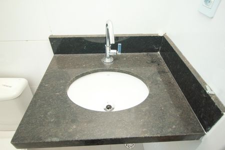 Apartamento à venda com 41m², 2 quartos e sem vaga Apartamento à venda com 41m², 2 quartos e sem vagaBanheiro