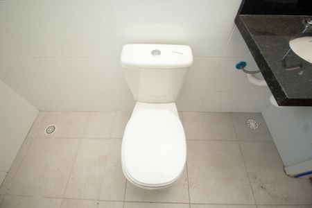 Apartamento à venda com 41m², 2 quartos e sem vaga Apartamento à venda com 41m², 2 quartos e sem vagaBanheiro