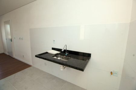 Apartamento à venda com 41m², 2 quartos e sem vaga Apartamento à venda com 41m², 2 quartos e sem vagaCozinha e Área de Serviço