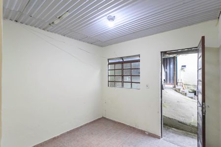 Casa para alugar com 80m², 2 quartos e 2 vagas Casa para alugar com 80m², 2 quartos e 2 vagasSala