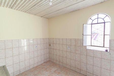 Casa para alugar com 80m², 2 quartos e 2 vagas Casa para alugar com 80m², 2 quartos e 2 vagasCozinha