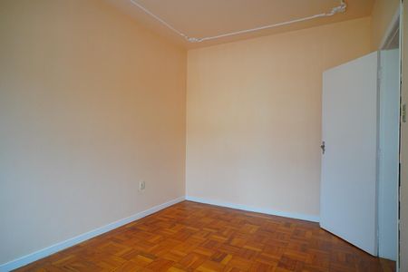 Quarto 1 de apartamento à venda com 2 quartos, 75m² em São João, Porto Alegre