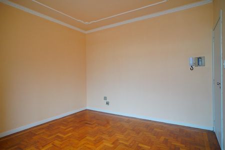 Sala de apartamento à venda com 2 quartos, 75m² em São João, Porto Alegre