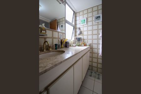 Apartamento à venda com 105m², 3 quartos e 3 vagasBanheiro Suíte 