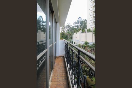 Apartamento à venda com 105m², 3 quartos e 3 vagasVaranda