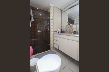 Apartamento à venda com 105m², 3 quartos e 3 vagasBanheiro Suíte 