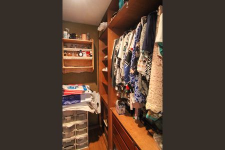Apartamento à venda com 105m², 3 quartos e 3 vagasCloset Suíte 