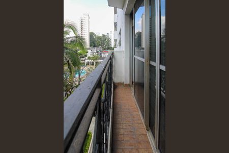 Apartamento à venda com 105m², 3 quartos e 3 vagasVaranda