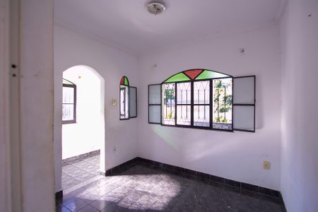 Casa para alugar com 80m², 2 quartos e sem vaga Casa para alugar com 80m², 2 quartos e sem vagaSala