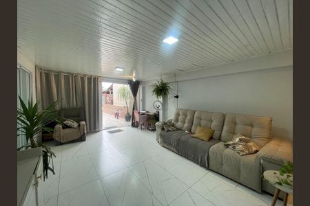 Casa à venda com 3 quartos, 120m² em Canudos, Novo Hamburgo