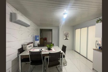 Casa à venda com 120m², 3 quartos e 2 vagas