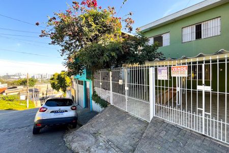 Fachada de casa à venda com 3 quartos, 354m² em Vila dos Remedios, São Paulo