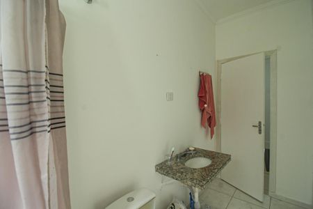 Banheiro social de casa à venda com 3 quartos, 354m² em Vila dos Remedios, São Paulo