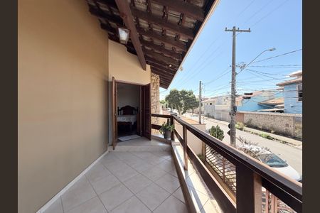 Casa à venda com 250m², 3 quartos e 2 vagasVaranda da Suíte